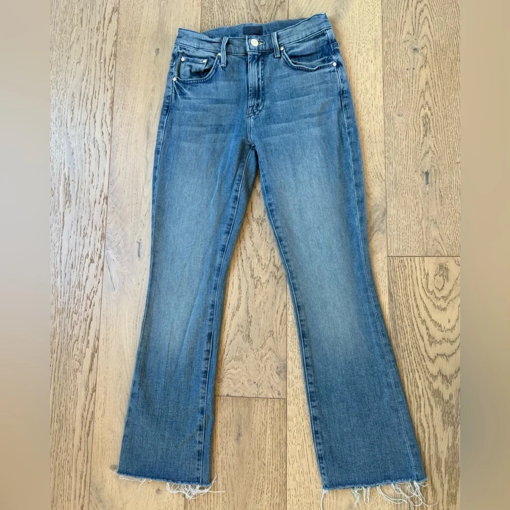 MOTHER Jeans Frayed Hem Mid Rise Straight Leg - Picture 11 of 11